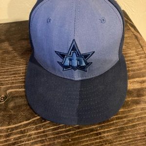 Men's New Era 59Fifty Seattle Mariners Hat 7 5/8 fitted.